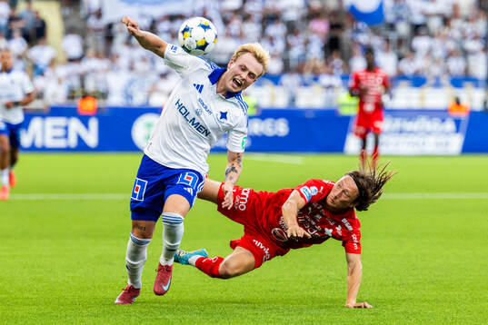 IFK Norrköpings Isak Andri Sigurgeirsson och Värnamos