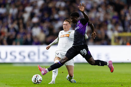 Julius Lindberg of Häcken and Ibrahim Kanate of Anderlecht