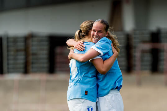 Malmö FFs Karoline Olesen jublar
