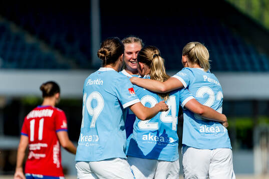 Malmö FFs Petronella Winblad jublar