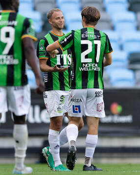 GAIS Gustav Lundgren jublar med Axel Henriksson