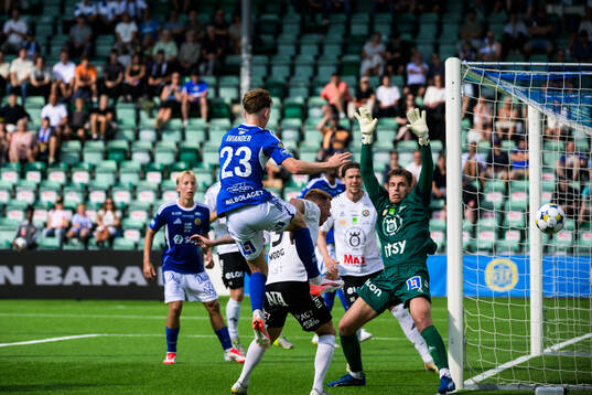 GIF Sundsvalls Hugo Aviander och Örebros Jakub Ojrzy?ski