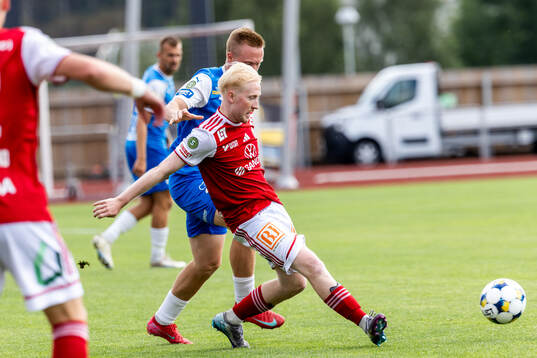 Sandvikens IFs Pontus Carlsson och Oddevolds Adam