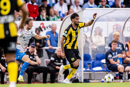 Värnamos Axel Björnström och Hammarbys Montader Madjed