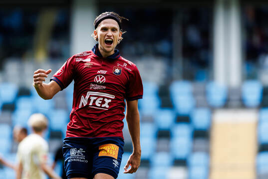 Örgrytes Charlie Vindehall jublar