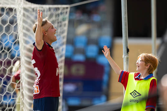 Örgrytes Isak Dahlqvist jublar