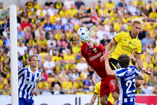 IFK Göteborgs Elis Bishesari och Elfsborgs Leo Östman
