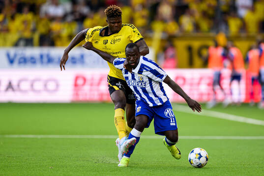 Elfsborgs Terry Yegbe och IFK Göteborgs Saidou Alioum