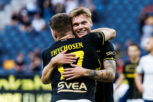 Mads Døhr Thychosen and Erik Hovden Flataker of AIK