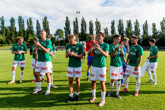 Jönköpings Södras spelare jublar