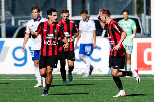 Brommapojkarnas Kevin Ackermann och Adam Skanning Jakobsen