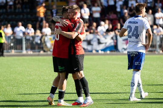 Brommapojkarnas Wilmer Odefalk och Rasmus Örqvist jublar