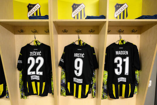 The shirts of Nikola Zecevic, Srdjan Hrstic and Lasse