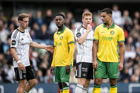 Aslak Fonn Witry of Rosenborg and Jusef Erabi of Hammarby