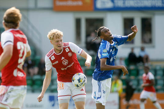 Sandvikens IFs Viggo van der Laan och GIF Sundsvalls Yacqub