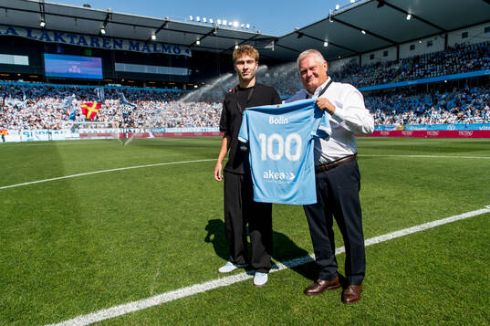 Malmö FFs Hugo Bolin hyllas för 100 matcher av
