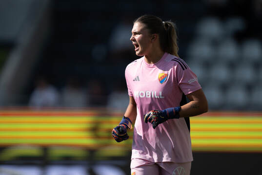 Djurgårdens målvakt Anna Aurora Koivunen