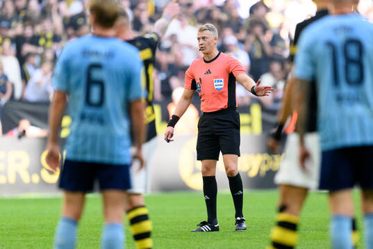 Domare Adam Ladebäck