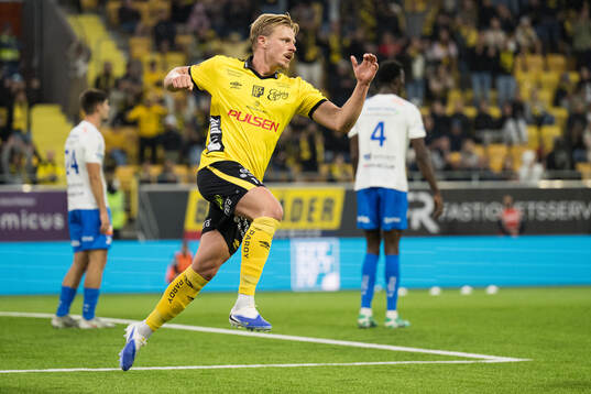 Elfsborgs Per Frick jublar