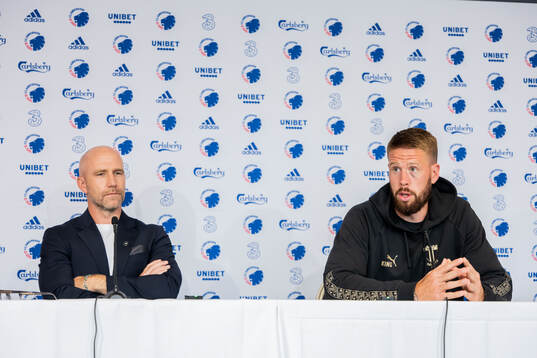Head coach Henrik Rydström and Pontus Jansson of Malmö FF