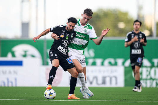 Örebros Simon Amin och Västerås Mikkel Ladefoged