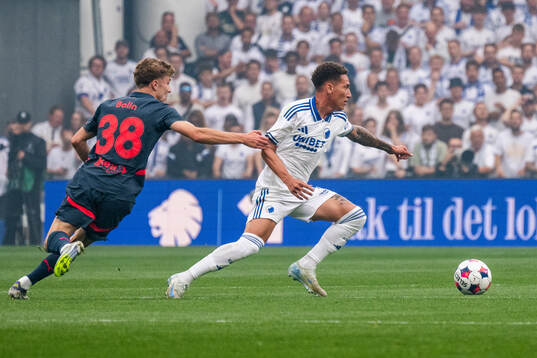 Hugo Bolin of Malmö FF and Robert of FC Copenhagen
