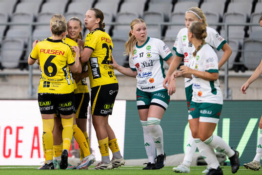 Elfsborgs Mollie Josefsson jublar 1-0