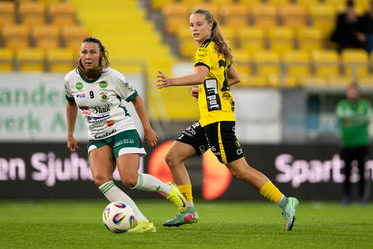 Rådas Emilia Hjertberg och Elfsborgs Mollie Josefsson