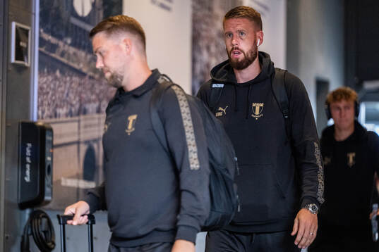 Pontus Jansson of Malmö FF arrives at the arena
