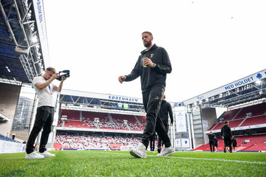 Pontus Jansson of Malmö FF arrives at the arena