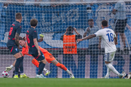 Robert of FC Copenhagen scores 5-0 past goalkeeper Robin