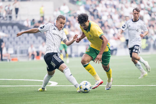 Santeri Väänänen of Rosenborg and Sebastian Tounekti of