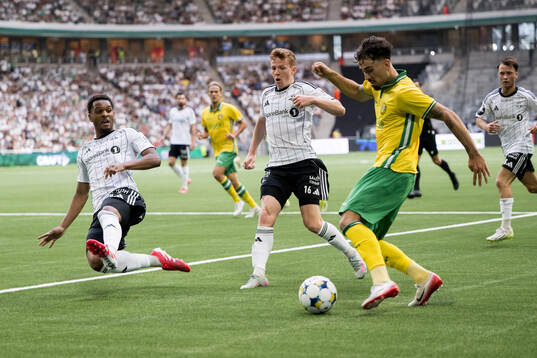 Sebastian Tounekti of Hammarby against Mikkel Konradsen