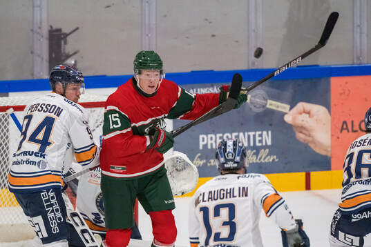 Växjös Joel Persson och Frölundas Gustav Rydahl