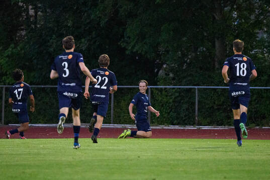 Staffanstorp Uniteds Douglas Dahlström jublar