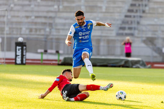 Trelleborgs Ammar Asani och Oddevolds Daniel Krezic