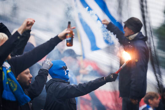 GIF Sundsvalls fans med pyroteknik