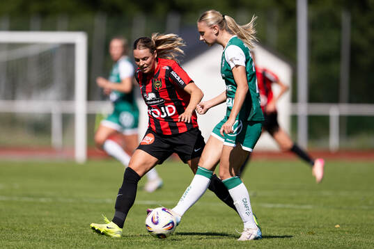 Brommapojkarnas Isabelle Navrén och Alingsås Isabella