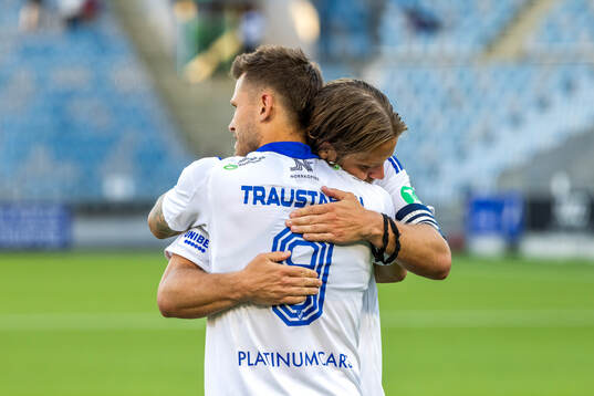 IFK Norrköpings Arnor Traustason jublar med Christoffer