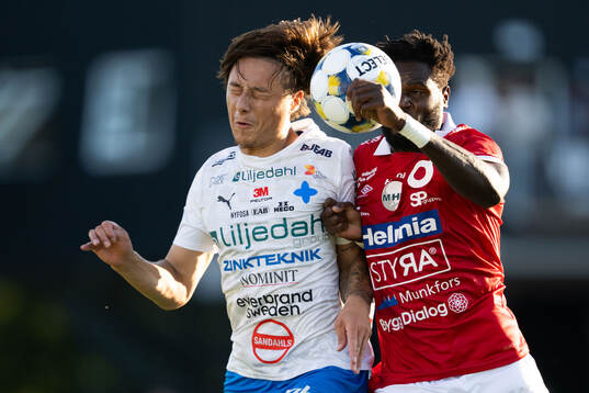 Värnamos Kai Meriluoto och Degerfors Nasiru Moro