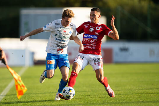 Värnamos Carl Johansson och Degerfors Arman Taranis