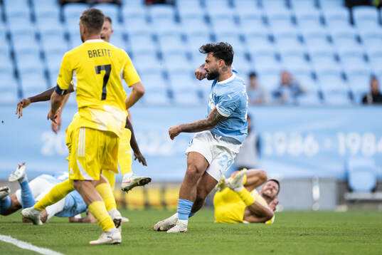 Sead Haksabanovic of Malmö FF scores 2-0