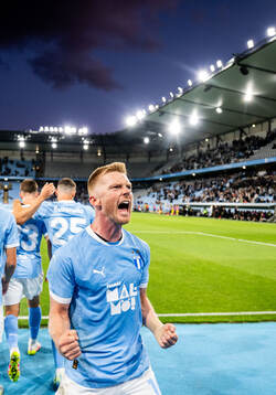 Anders Christiansen of Malmö FF celebrates