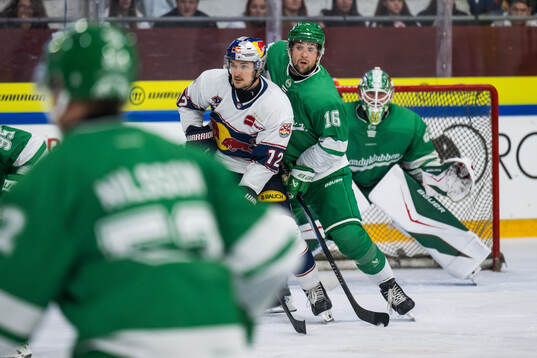Münchens Brady Ferguson och Rögles Lukas Ekeståhl-Jonsson