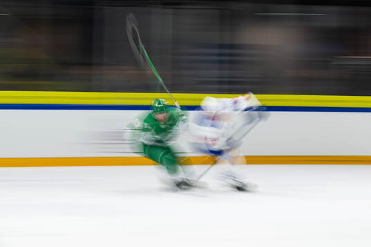 Rögles Karson Kuhlman och Zugs Lukas Bengtsson