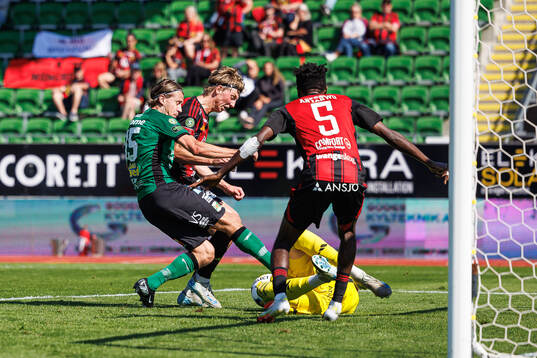 Varbergs Jesper Jonasson Westermark och Östersunds Albin