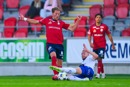 Östers Noah Söderberg och IFK Norrköpings Kevin Höög