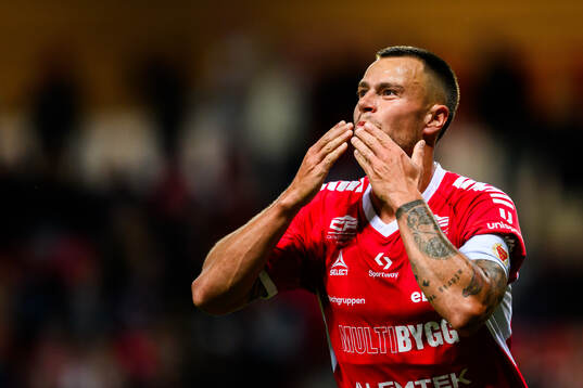 Bla gjennom flere bilder av Fotboll, Superettan, Kalmar - Helsingborg