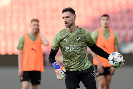 Goalkeeper Etrit Berisha