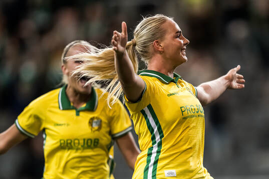 Cathinka Tandberg  of Hammarby celebrates